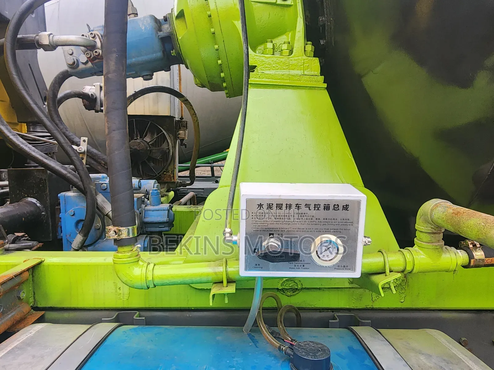 China Used Howo Concrete Mixer CHNTC
