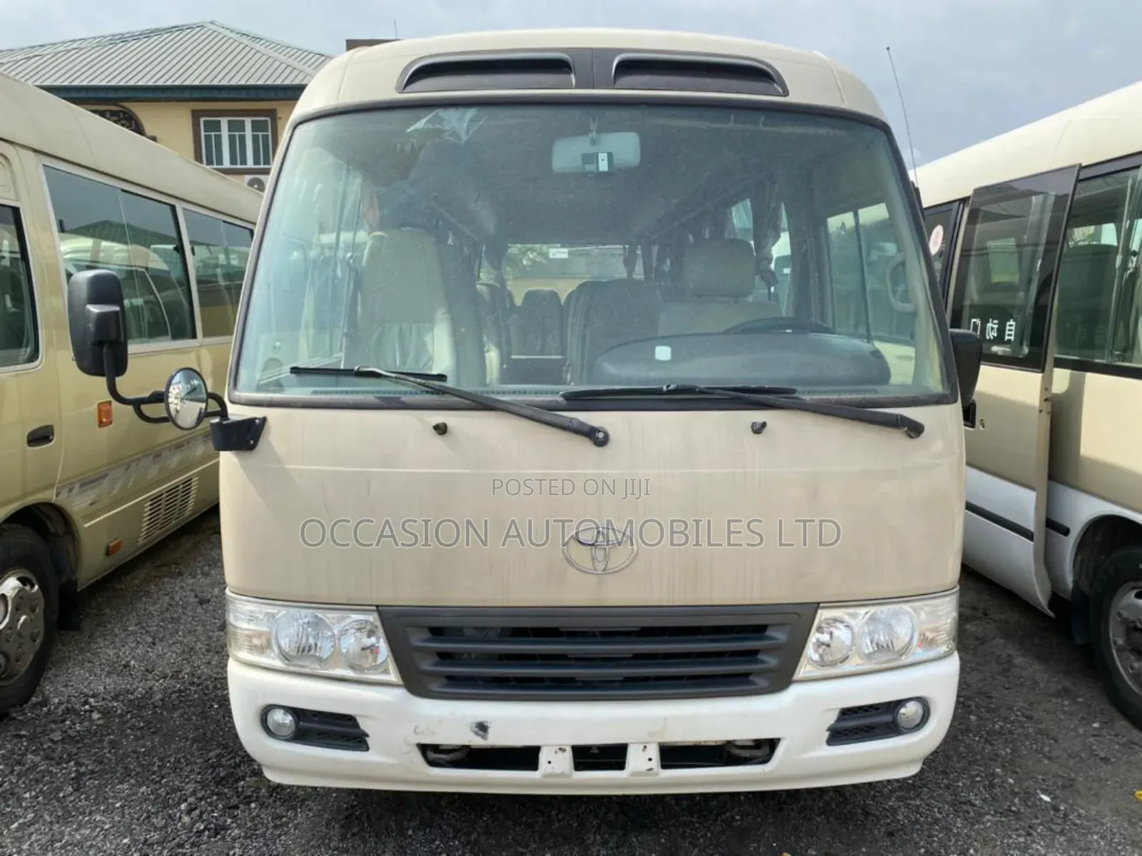 Toyota Coaster 2017 Gold