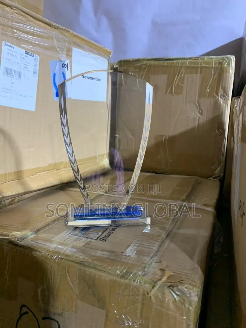 Glass Plaque Sided Flower