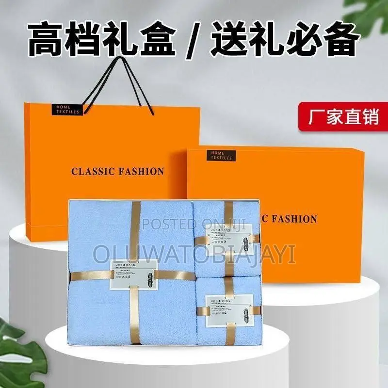 3 In 1 Towel Set With Gift Bag 9500