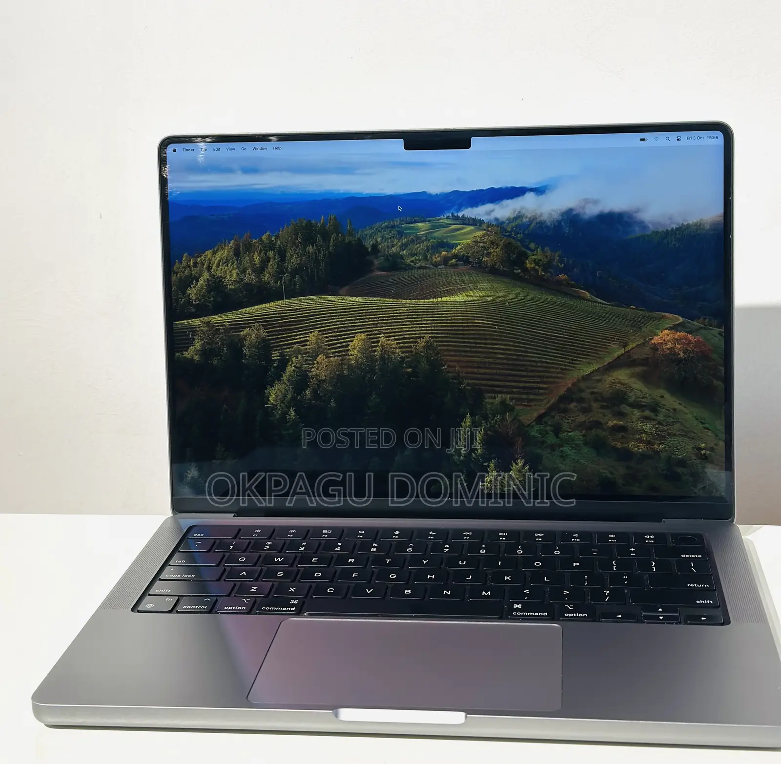 Laptop Apple MacBook Pro 2024 M3 14-Inch 8GB Apple M1 SSD 512GB