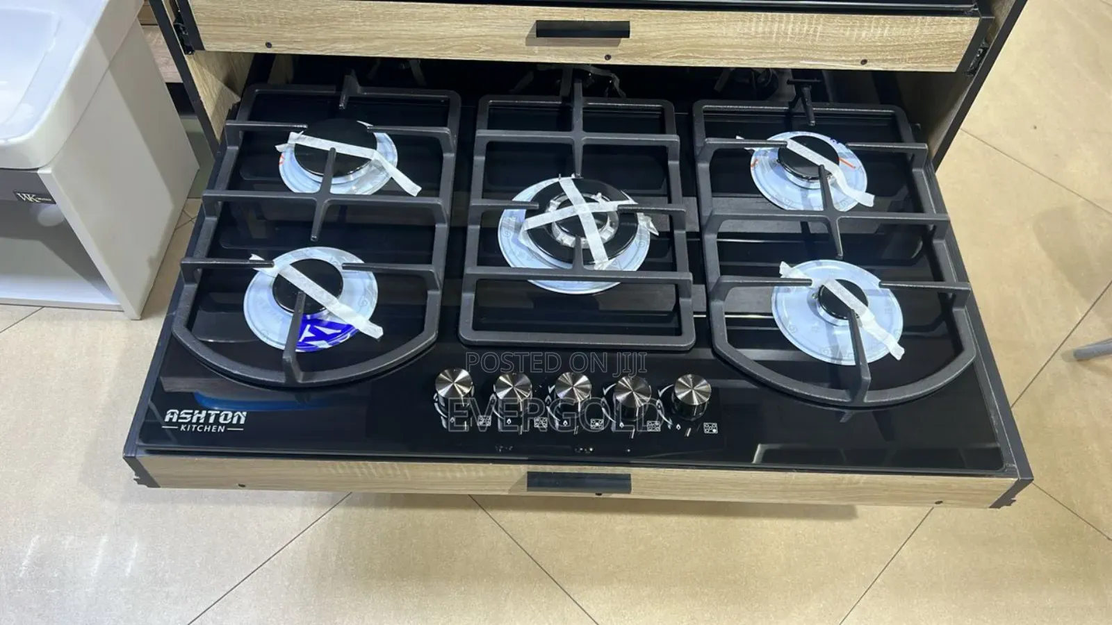 5 Burner Built-in Gas Cooker With Safety Device And Auto Ignition