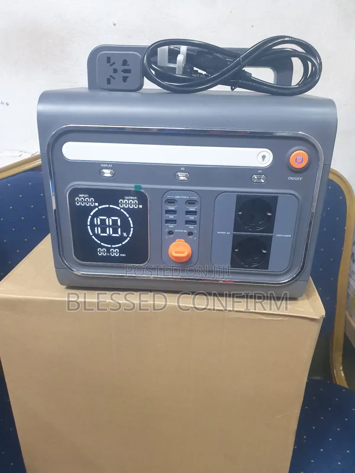 1.2kva All in One Solar Generator With 300watts Solar Panel