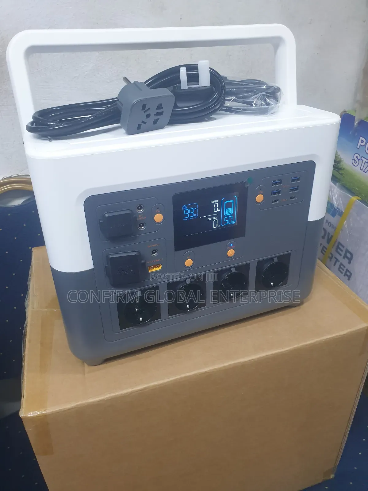 1.8kva All on One Solar Generator With 300w Solar Panel