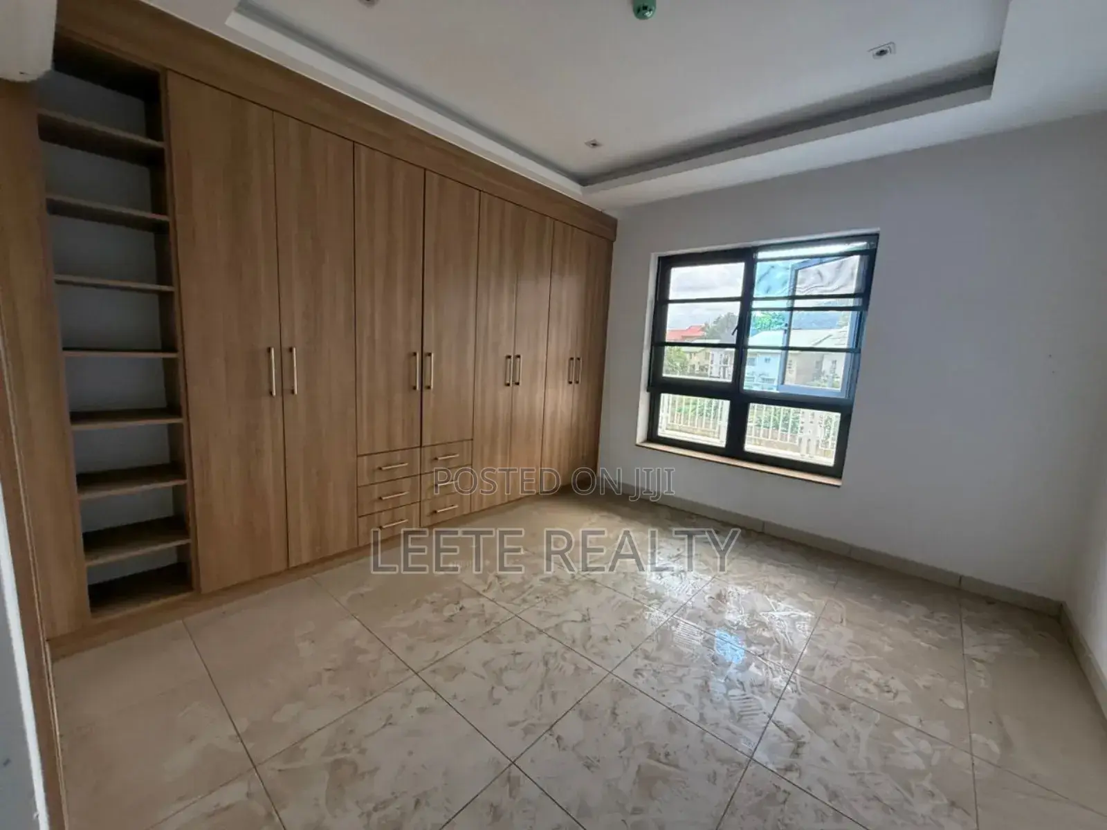 4bdrm Townhouse/Terrace in Wuse 2 for sale