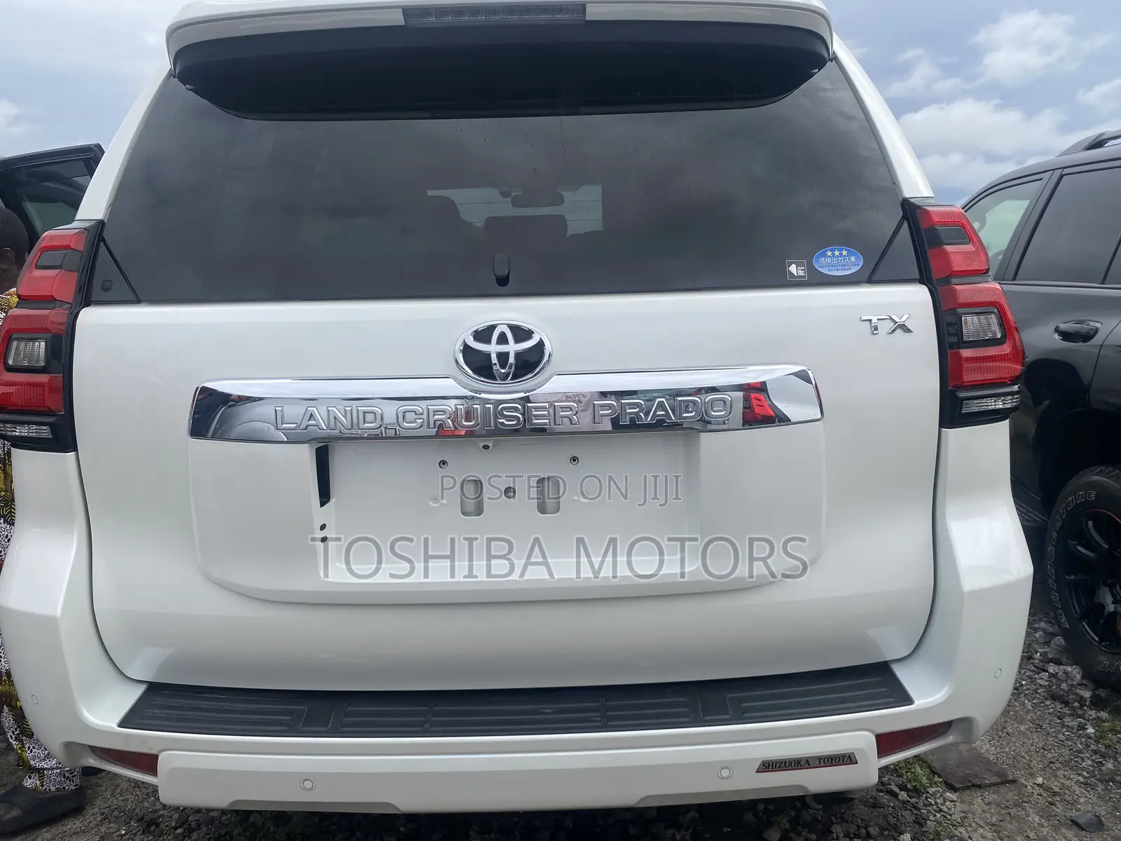 Toyota Land Cruiser Prado 2023 White