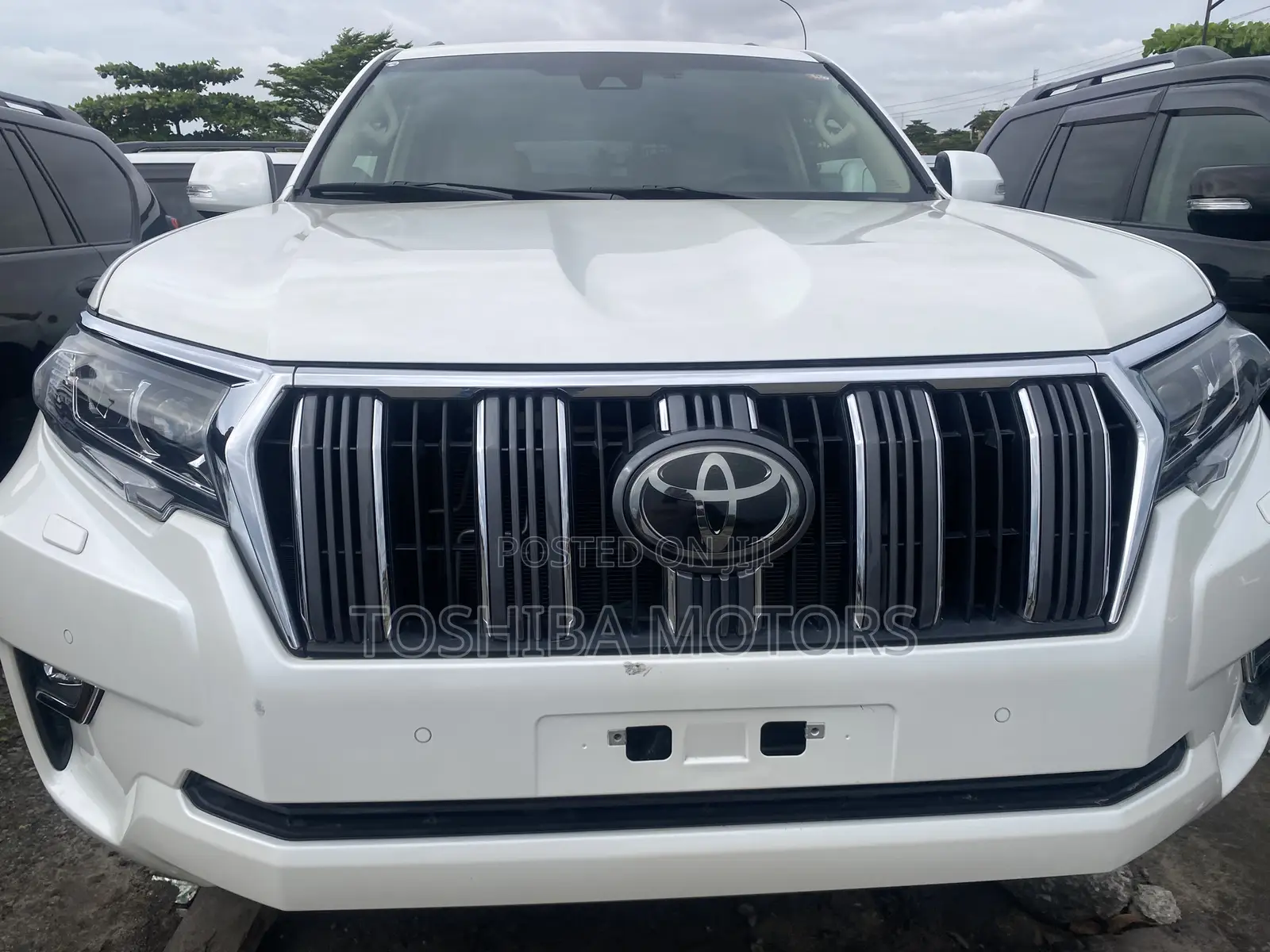 Toyota Land Cruiser Prado 2023 White