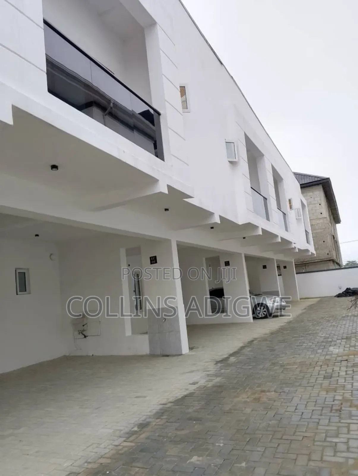 3bdrm Duplex in Behind Blenco for sale