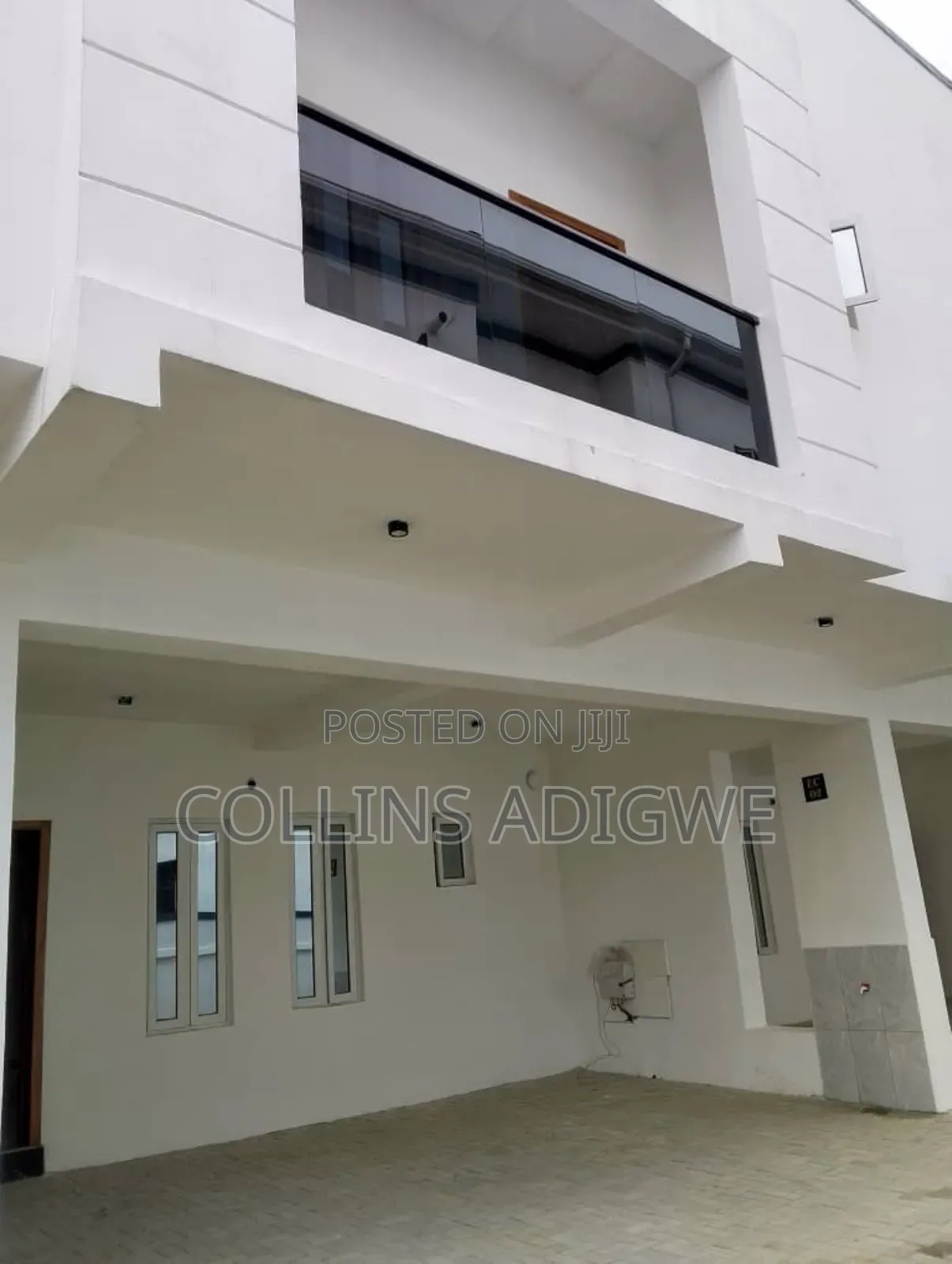 3bdrm Duplex in Behind Blenco for sale