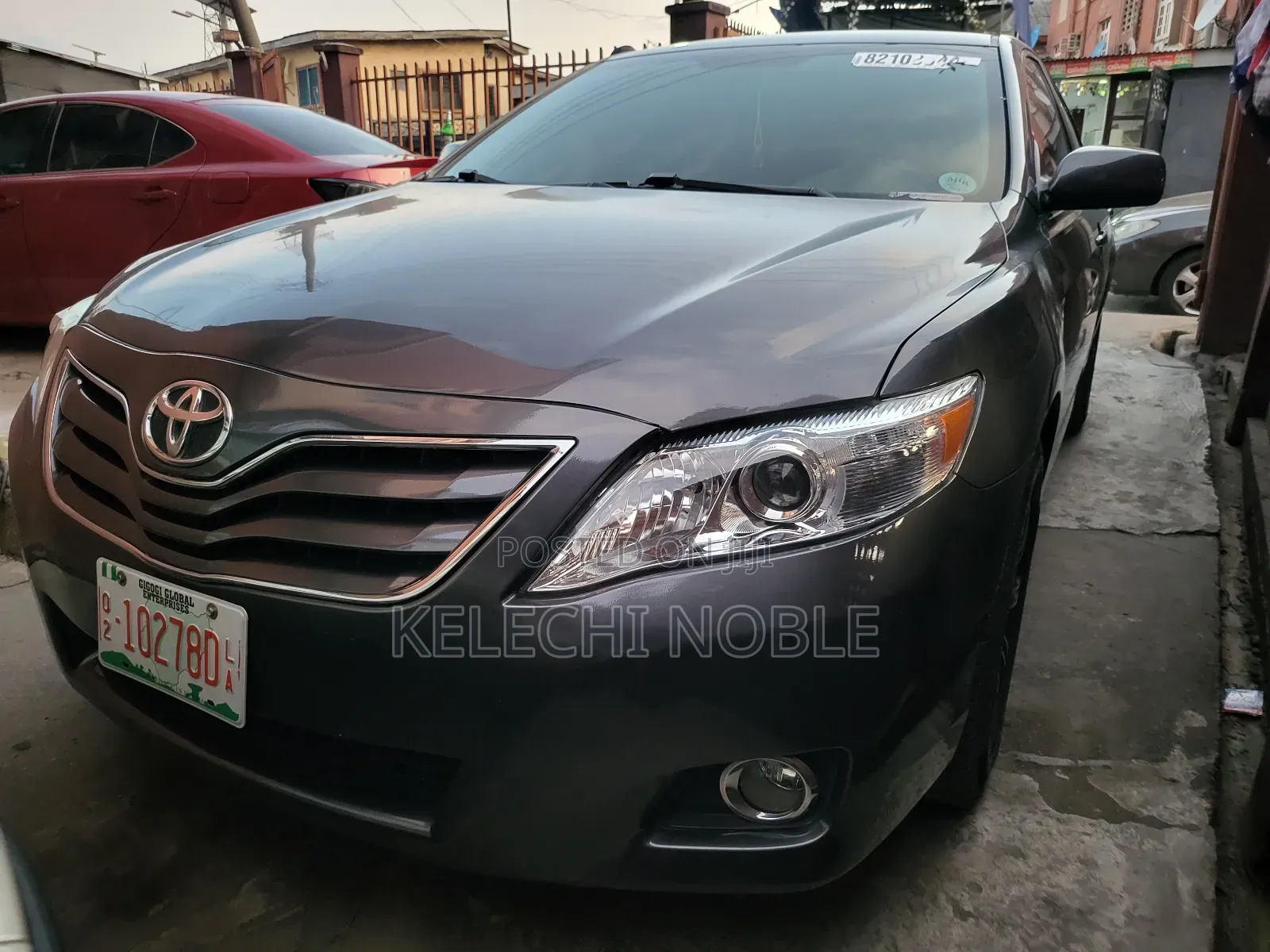 Toyota Camry LE 4dr Sedan (2.5L 4cyl 6AM) 2010 Gray