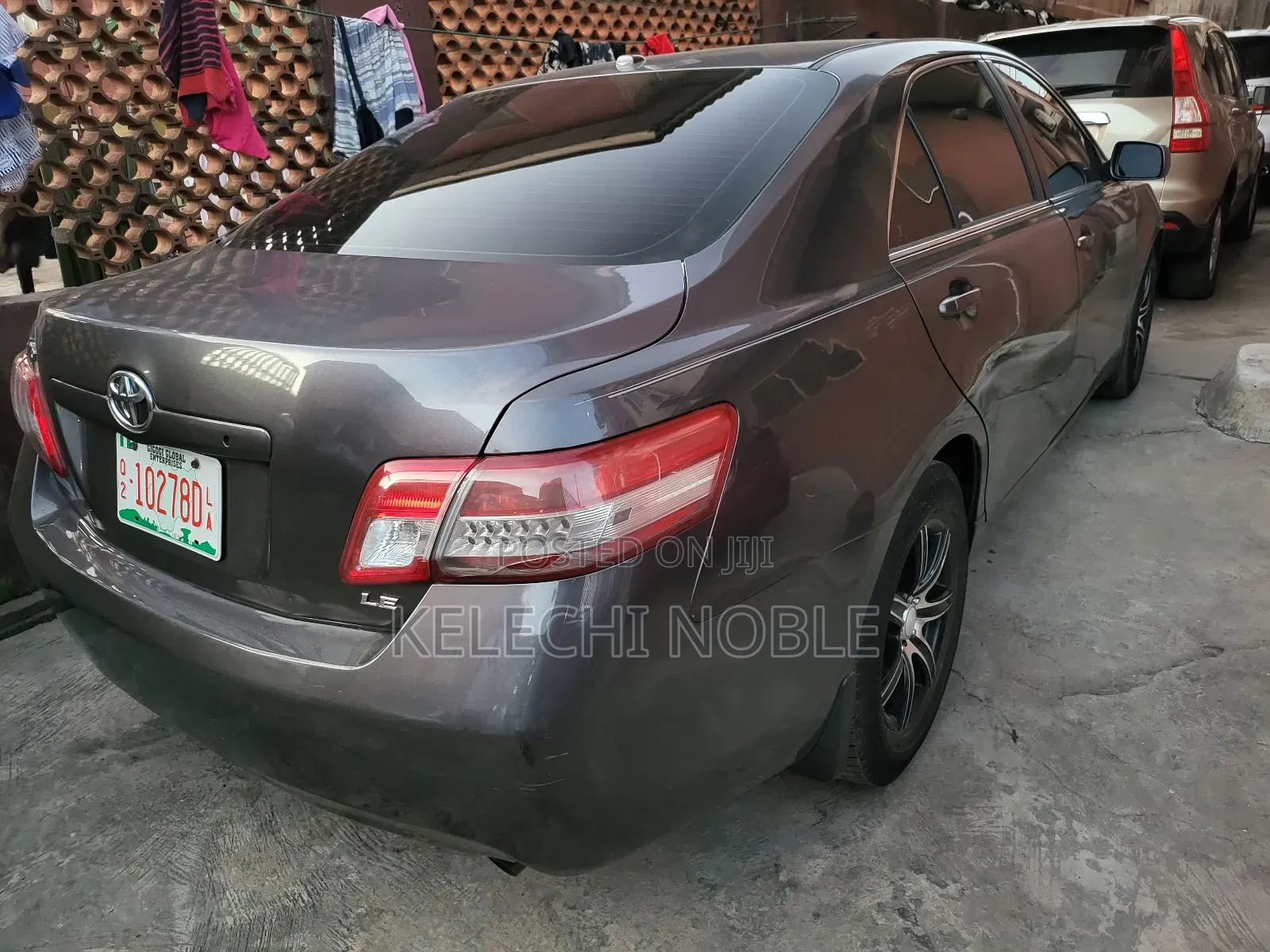 Toyota Camry LE 4dr Sedan (2.5L 4cyl 6AM) 2010 Gray