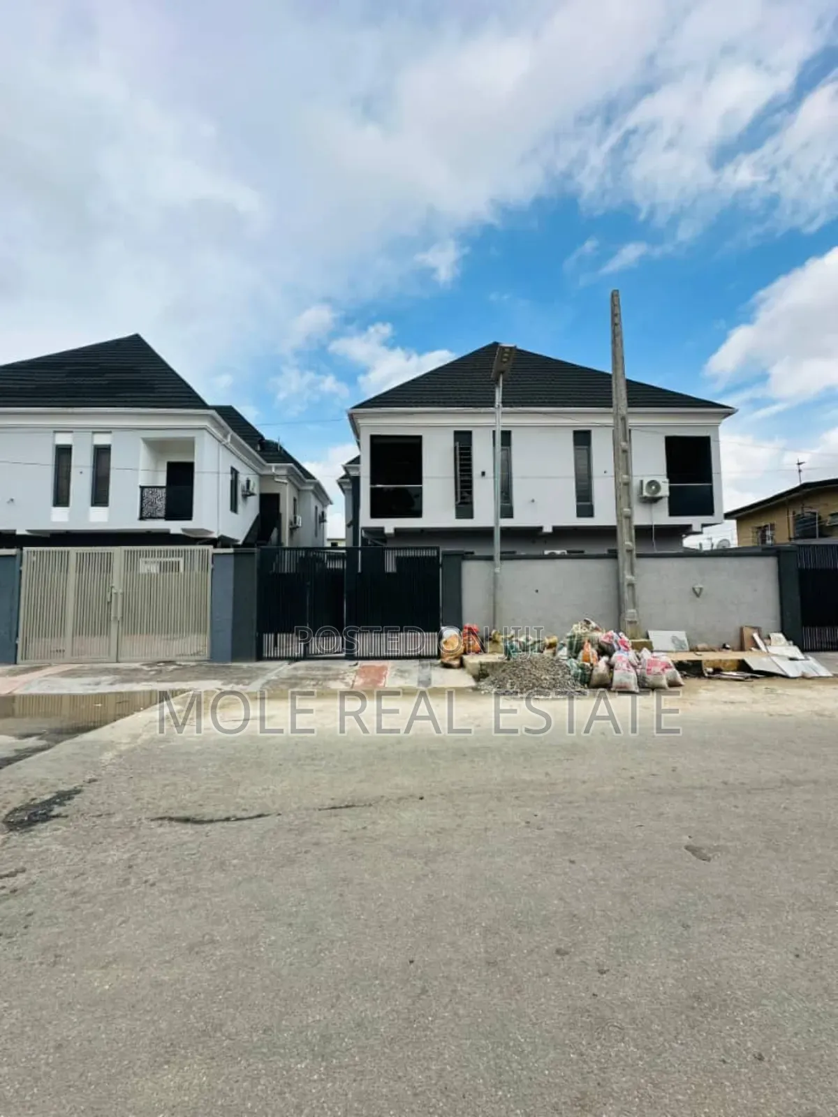 Furnished 4bdrm Duplex in Allen Ikeja for sale