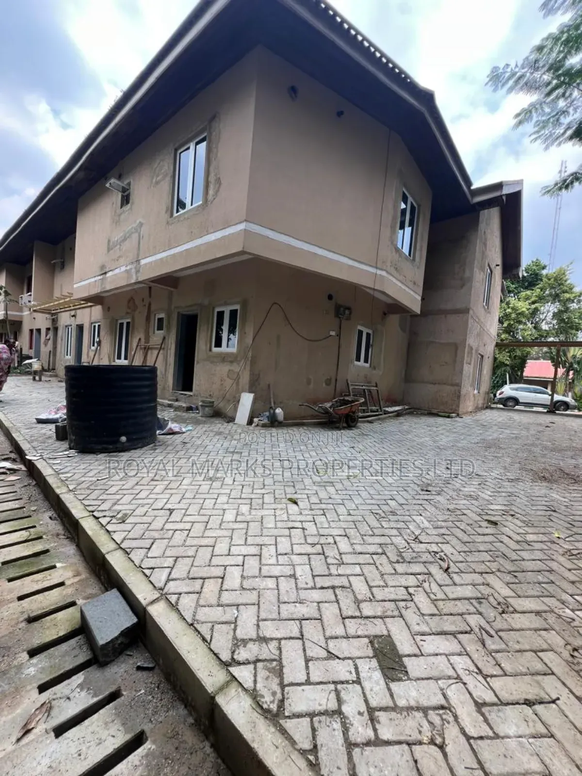 5bdrm Duplex in Wuse 2 for sale