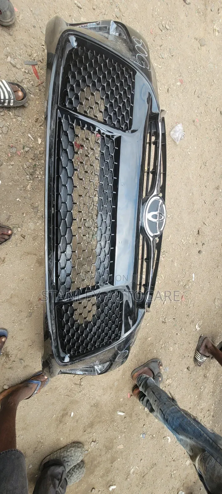 Complete Front Bumper Camry 2015 Xle