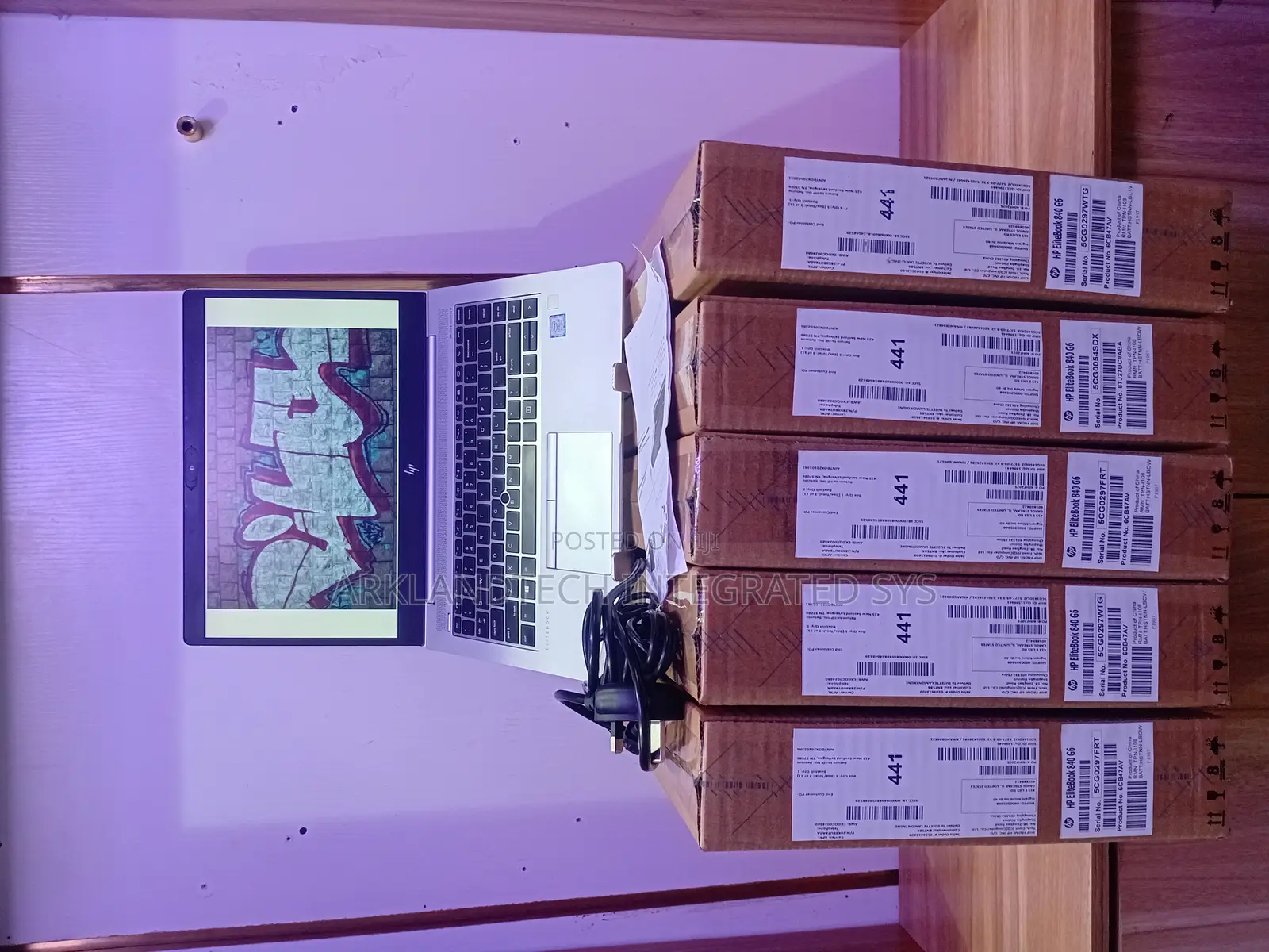 New Laptop HP EliteBook 8740W 8GB Intel Core I7 SSD 256GB