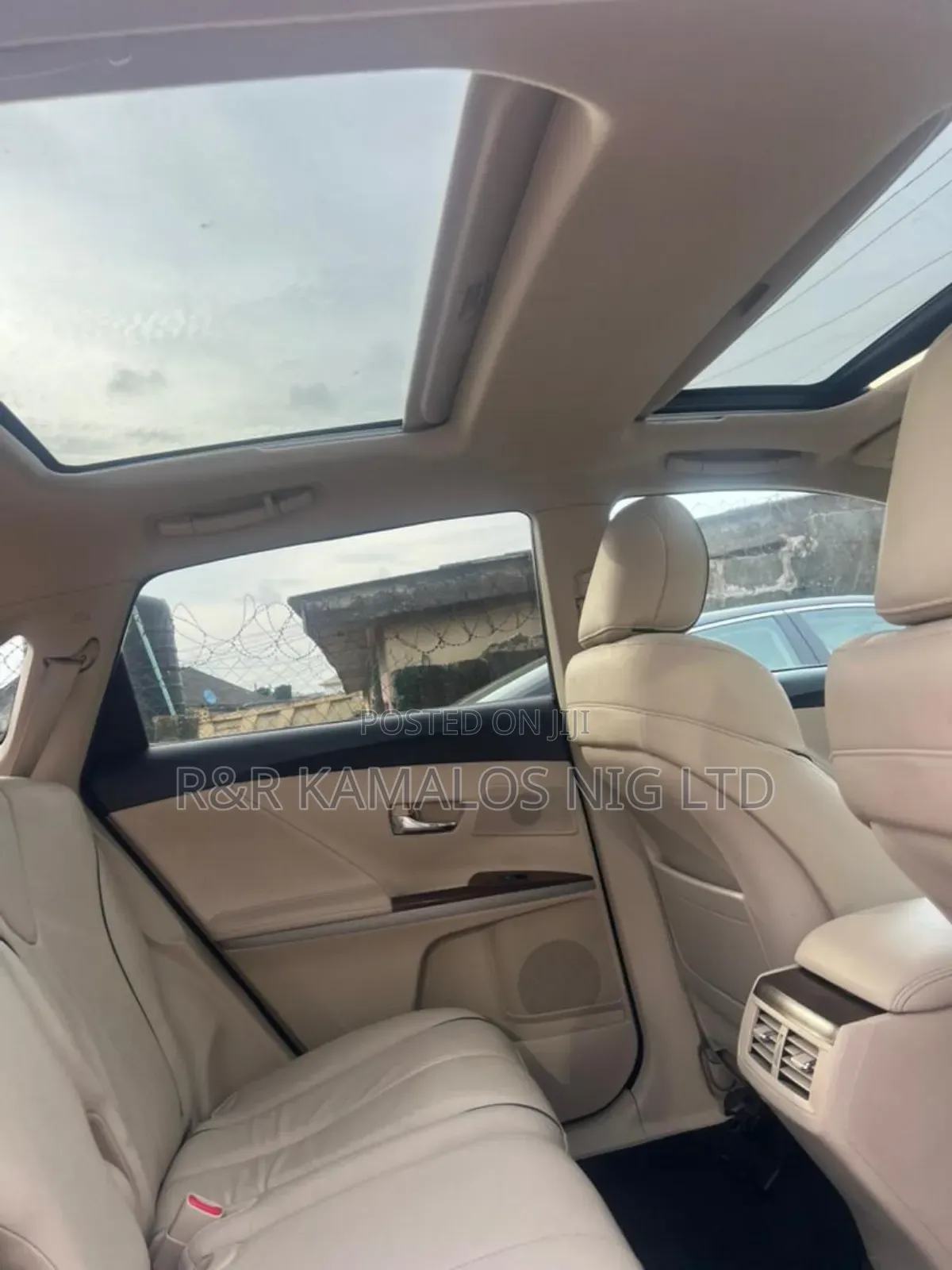 Toyota Venza 2011 Off white