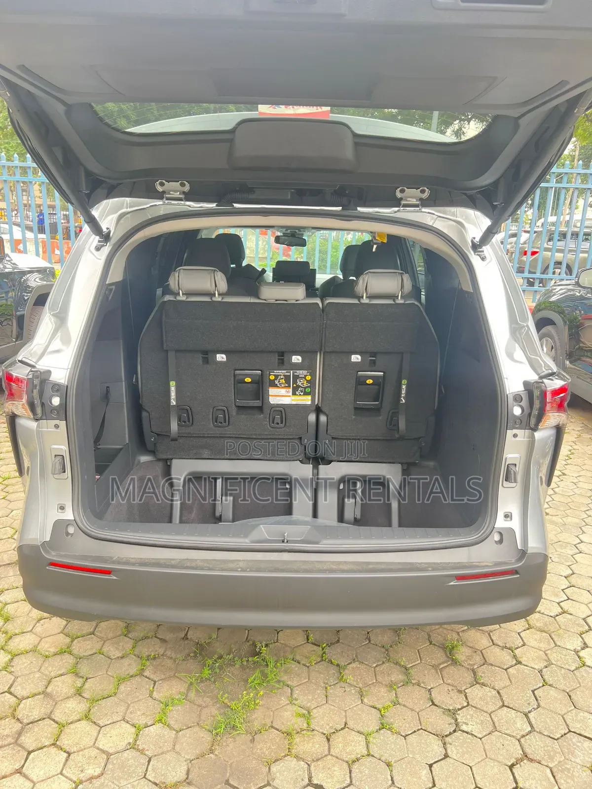 New Toyota Sienna 2025 Gray
