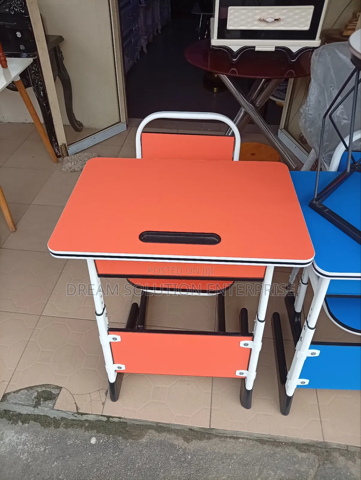 Standard Reading Table and Chair F