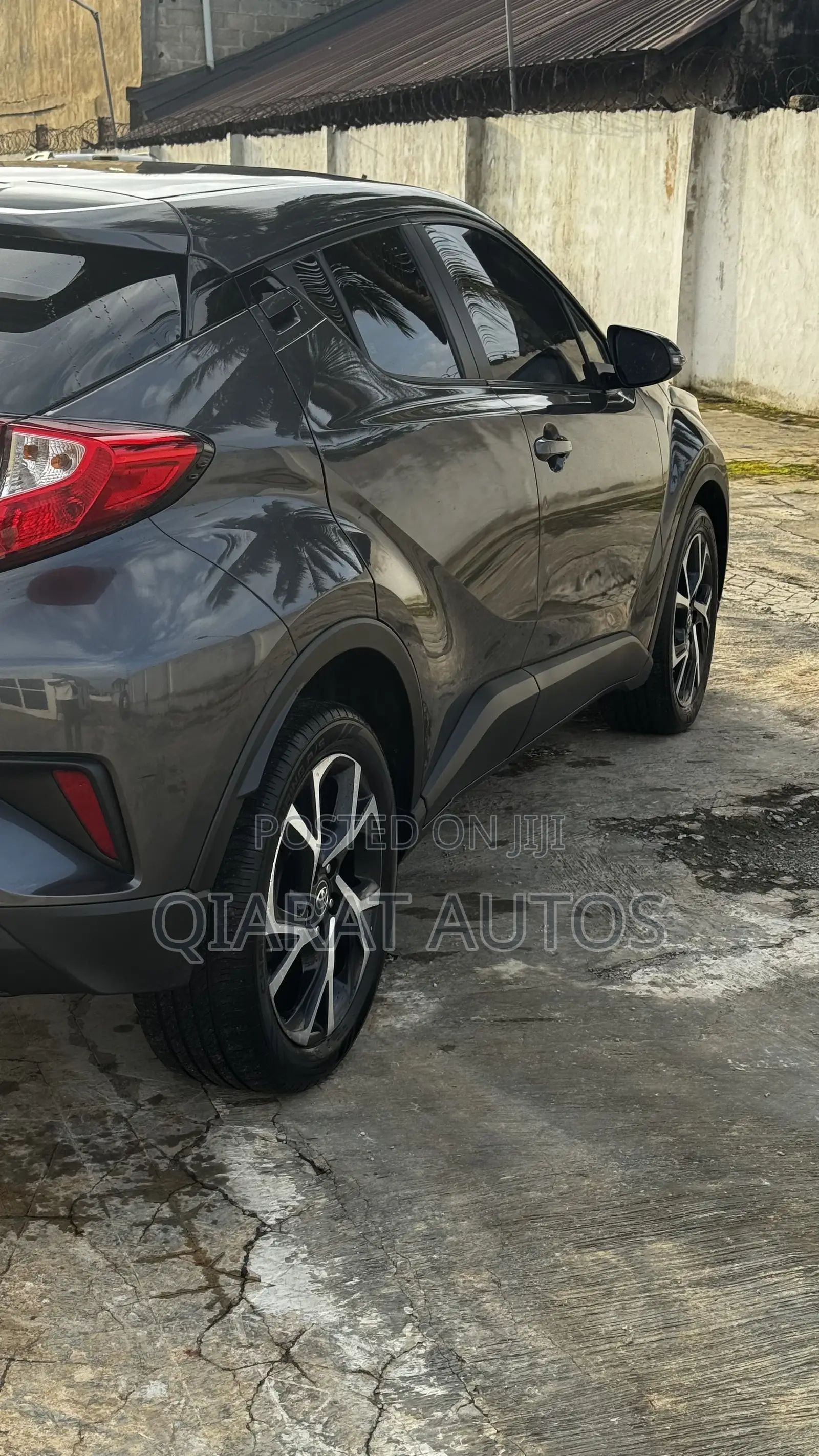 Toyota C-HR XLE Prermium FWD (2.0L 4cyl 2AM) 2018 Gray