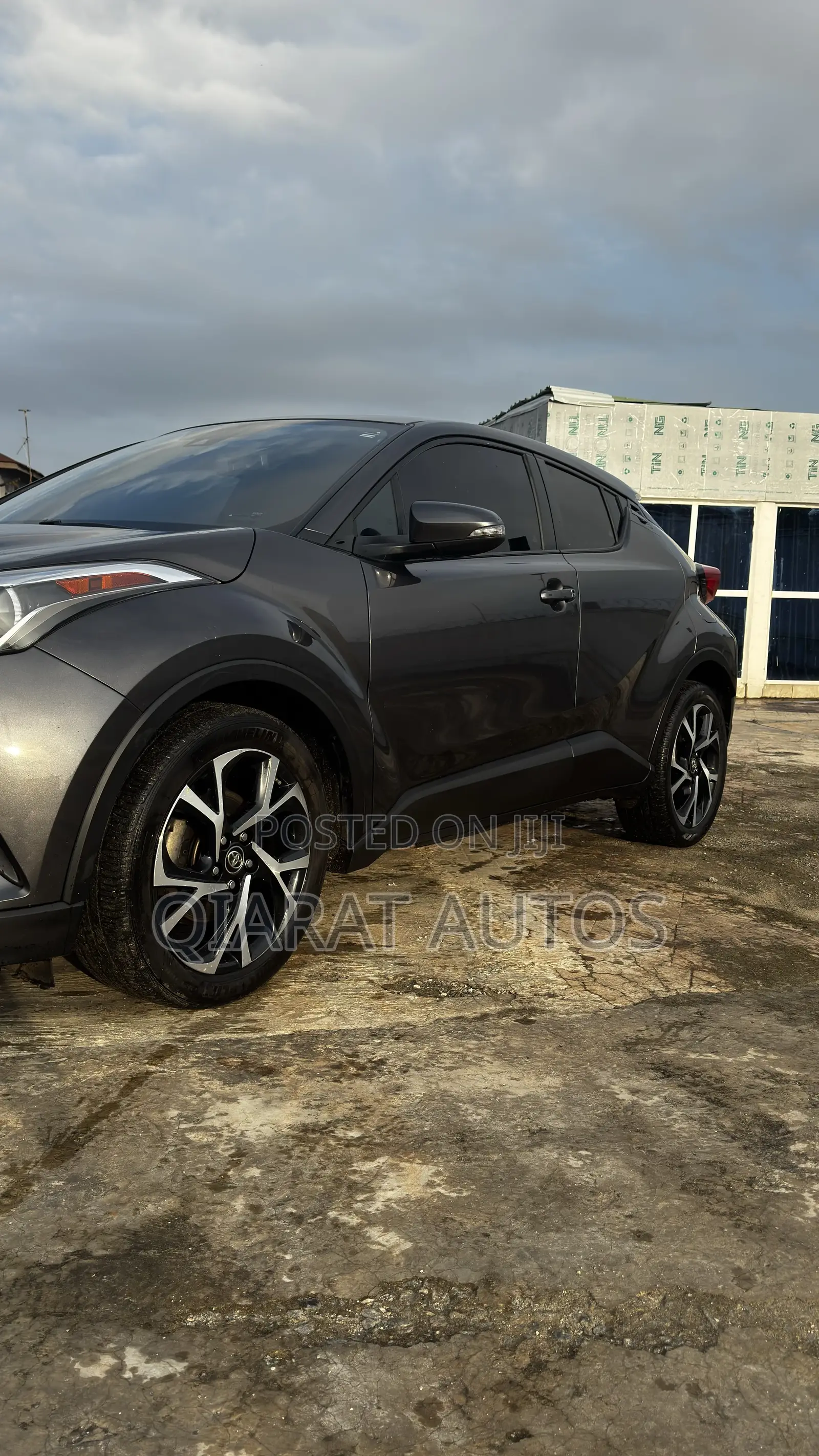 Toyota C-HR XLE Prermium FWD (2.0L 4cyl 2AM) 2018 Gray