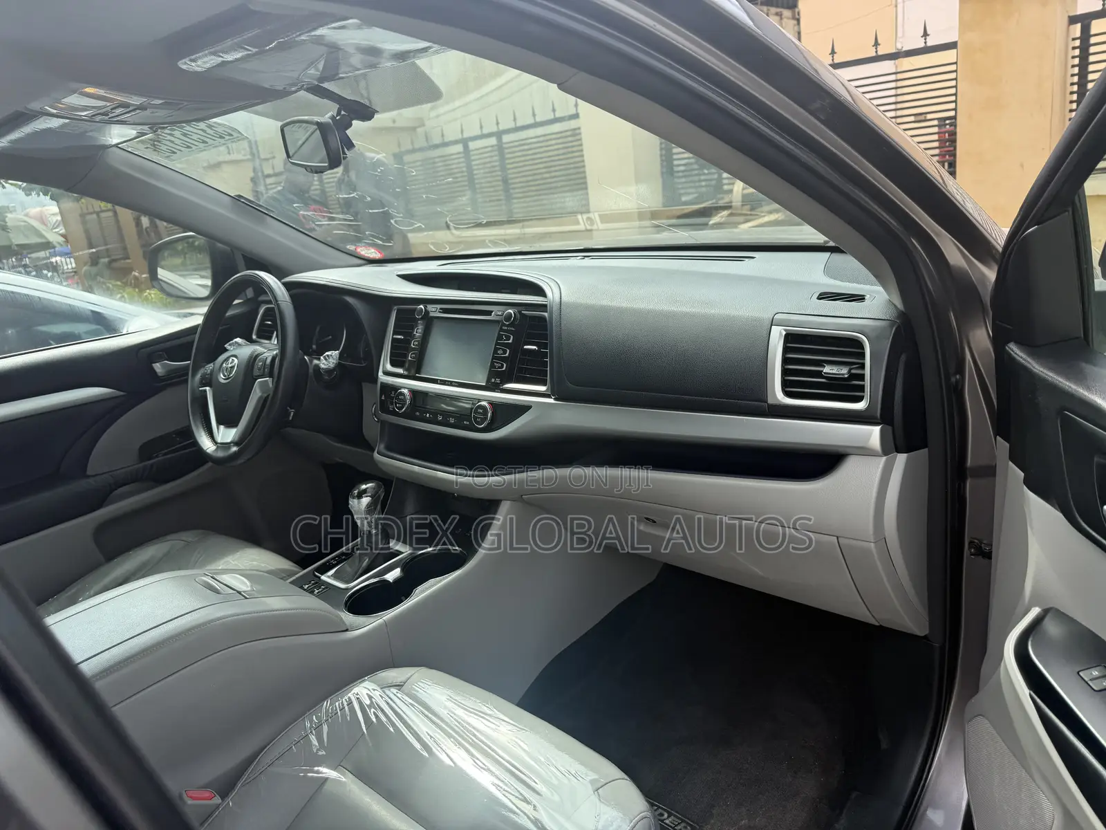 Toyota Highlander XLE V6 4x4 (3.5L 6cyl 6A) 2016 Gray
