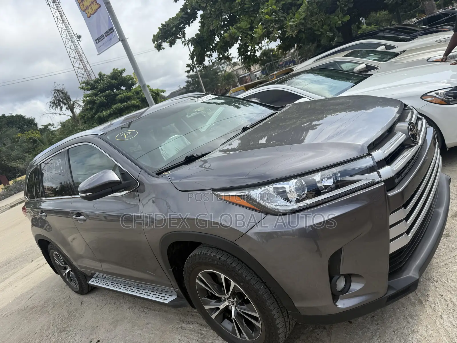 Toyota Highlander XLE V6 4x4 (3.5L 6cyl 6A) 2016 Gray