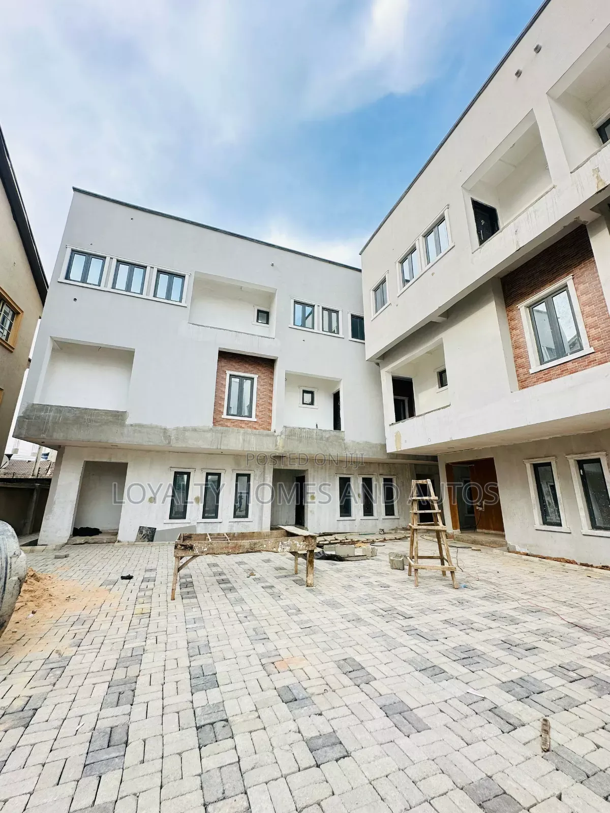 Furnished 4bdrm Townhouse/Terrace in Gbagada Lagos for Sale