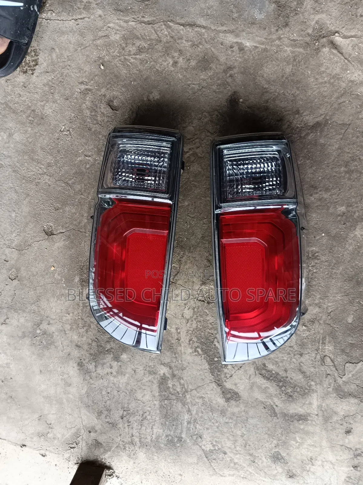Back Light Toyota Tacoma 2015