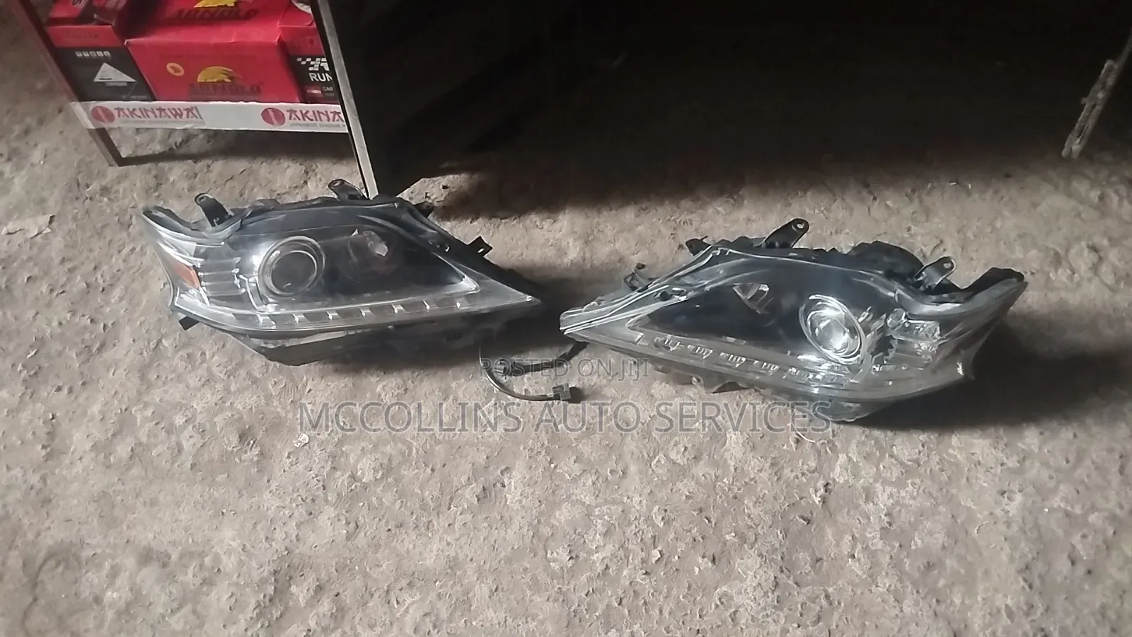 Clean 2015 Rx350 Headlight