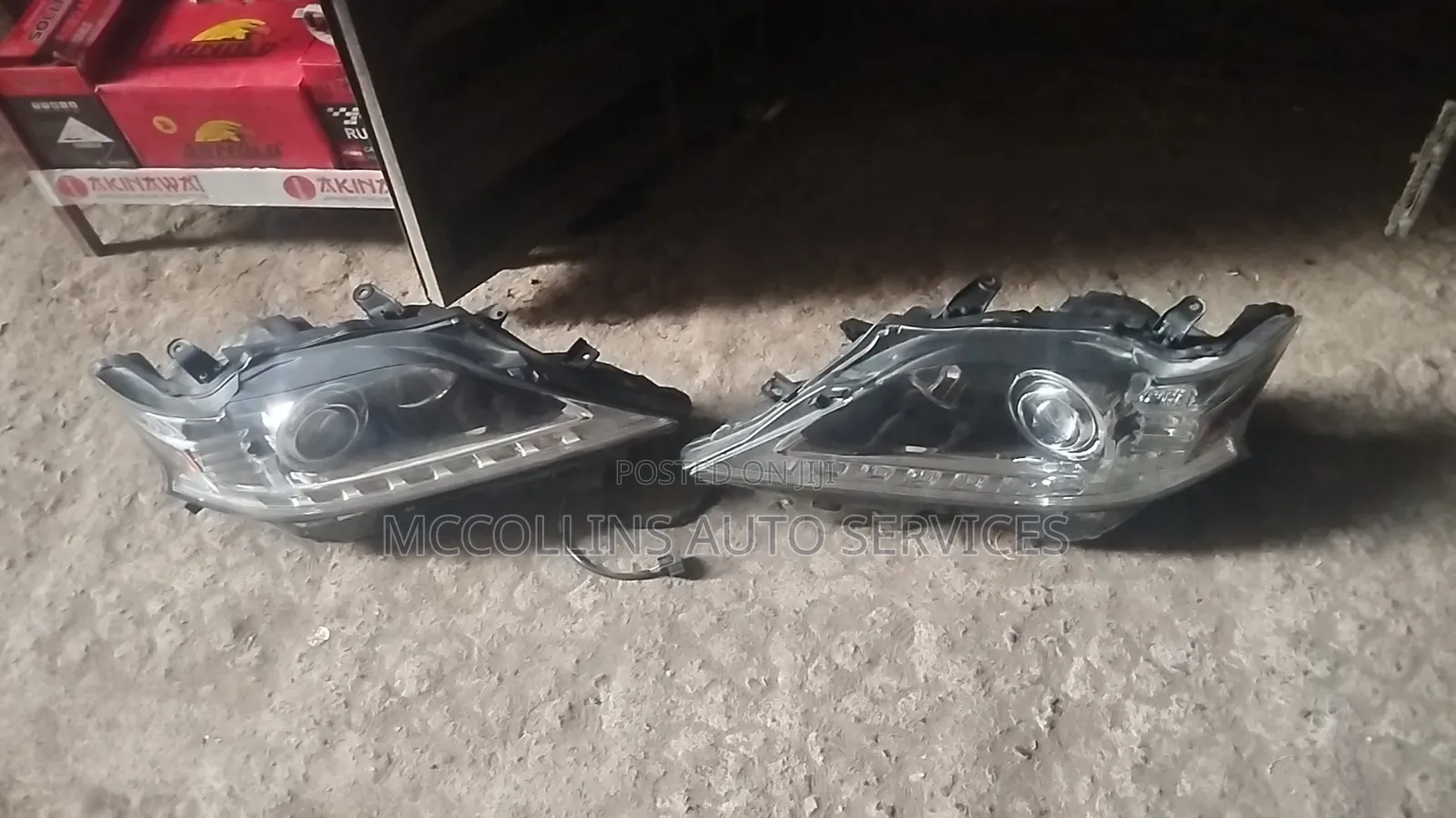 Clean 2015 Rx350 Headlight