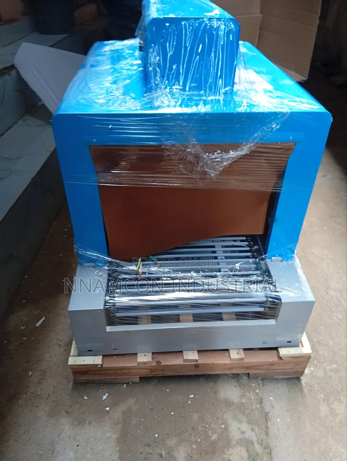 Semi Automatic Shrink Wrapping Machine