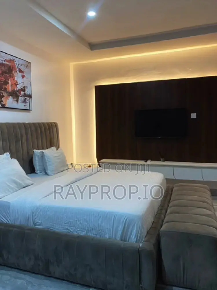 488146xk - 3 Bedroom Shortlet in Ikoyi