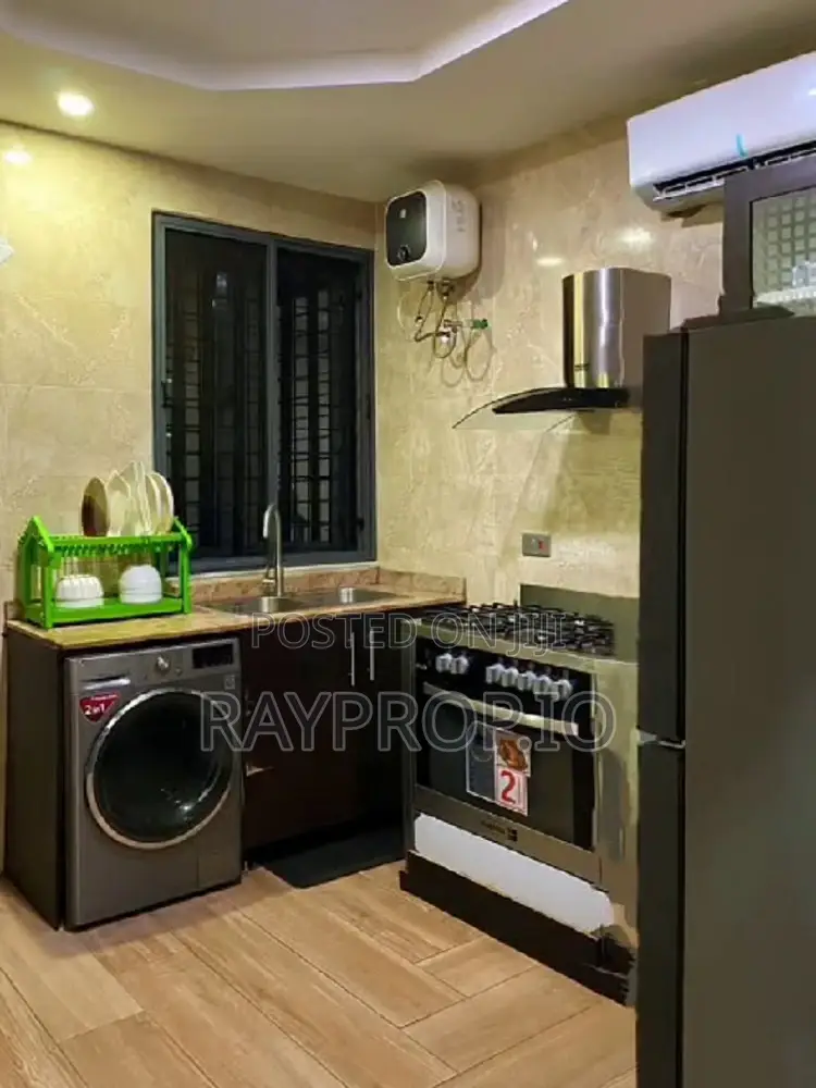 488146xk - 3 Bedroom Shortlet in Ikoyi