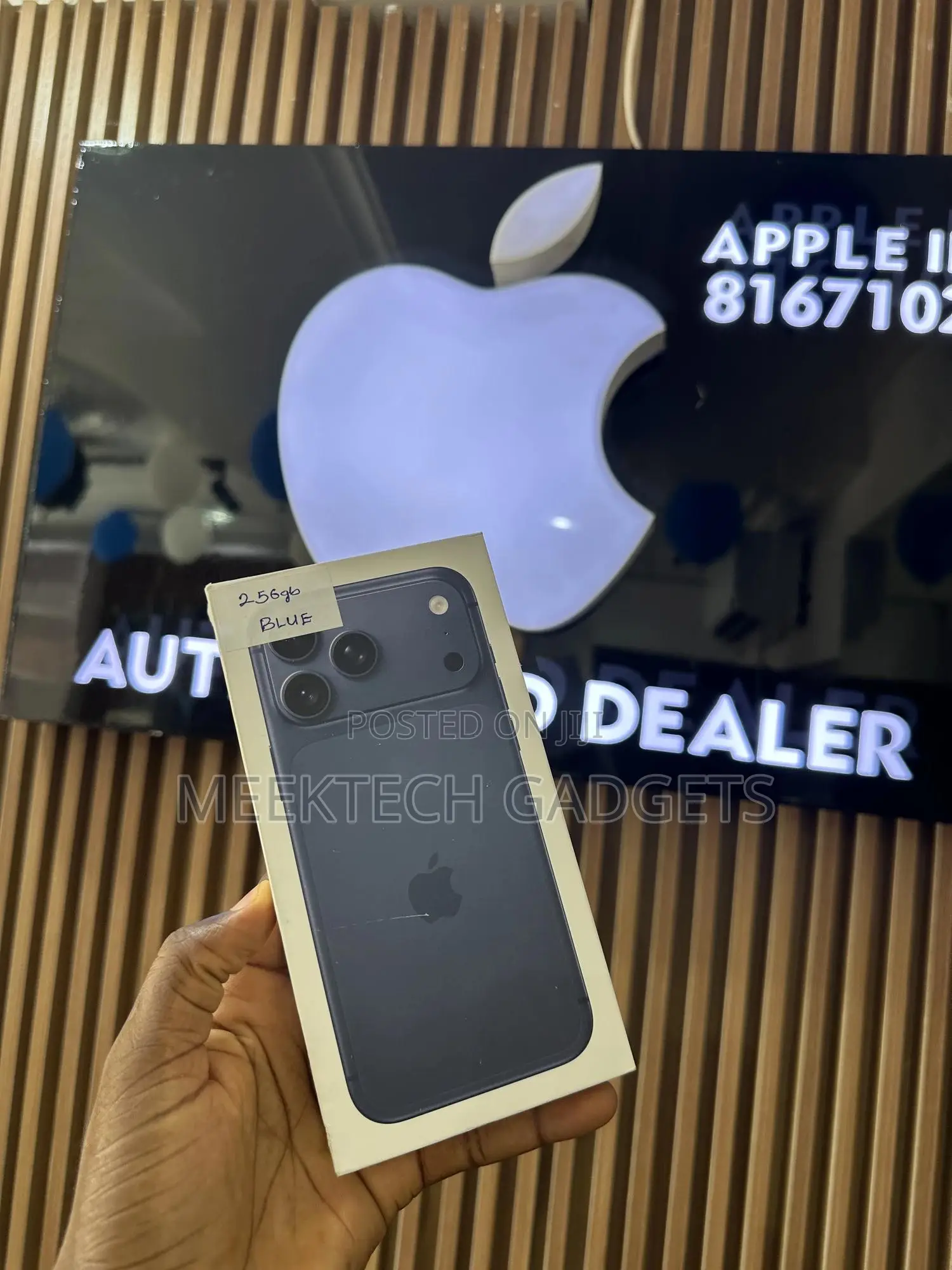 New Apple iPhone 17 Pro Max 256 GB Blue