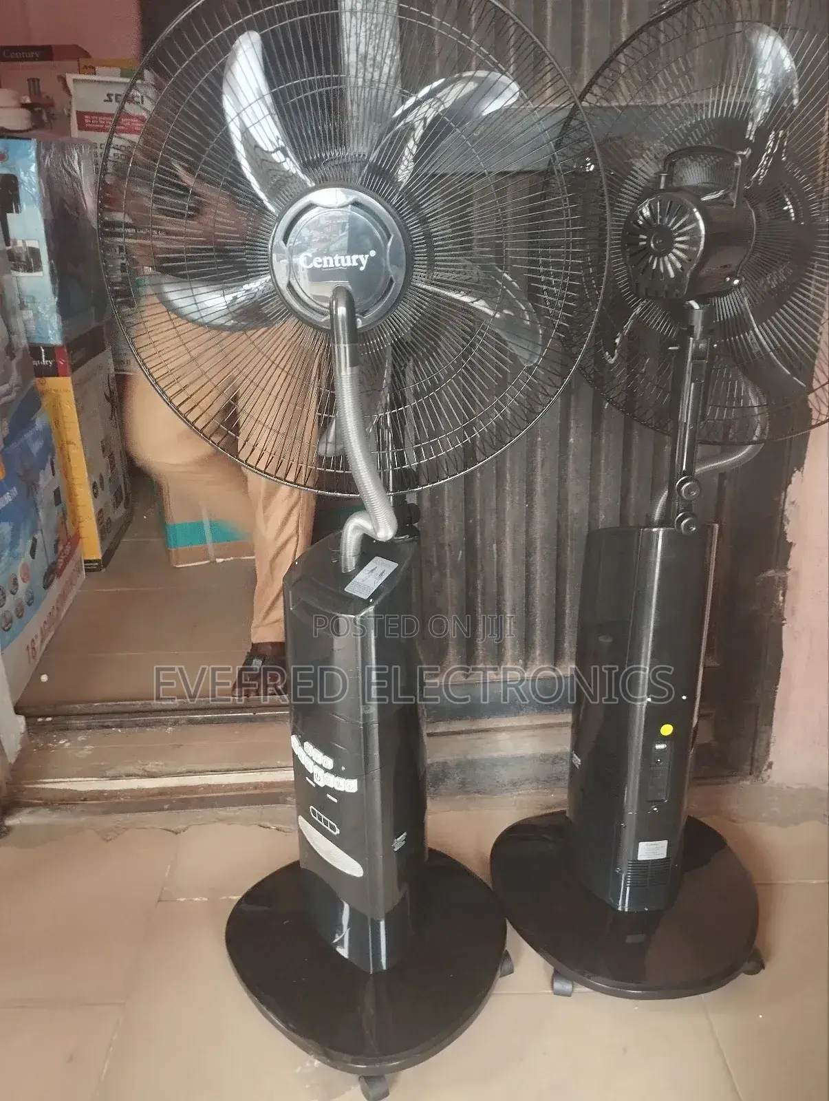 Century Rechargeable Mist Fan With Big Battery