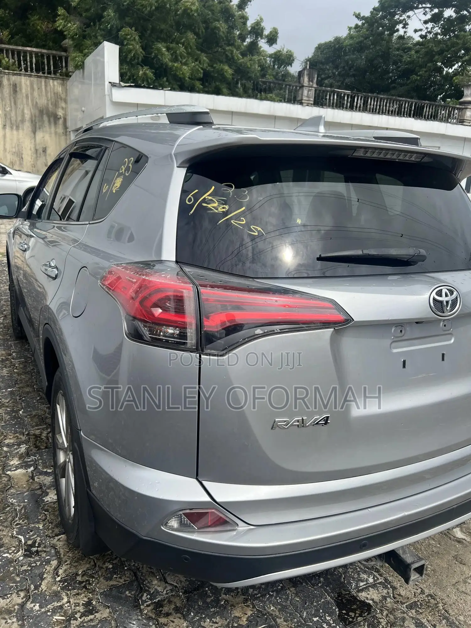 Toyota RAV4 Limited AWD (2.5L 4cyl 6A) 2016 White