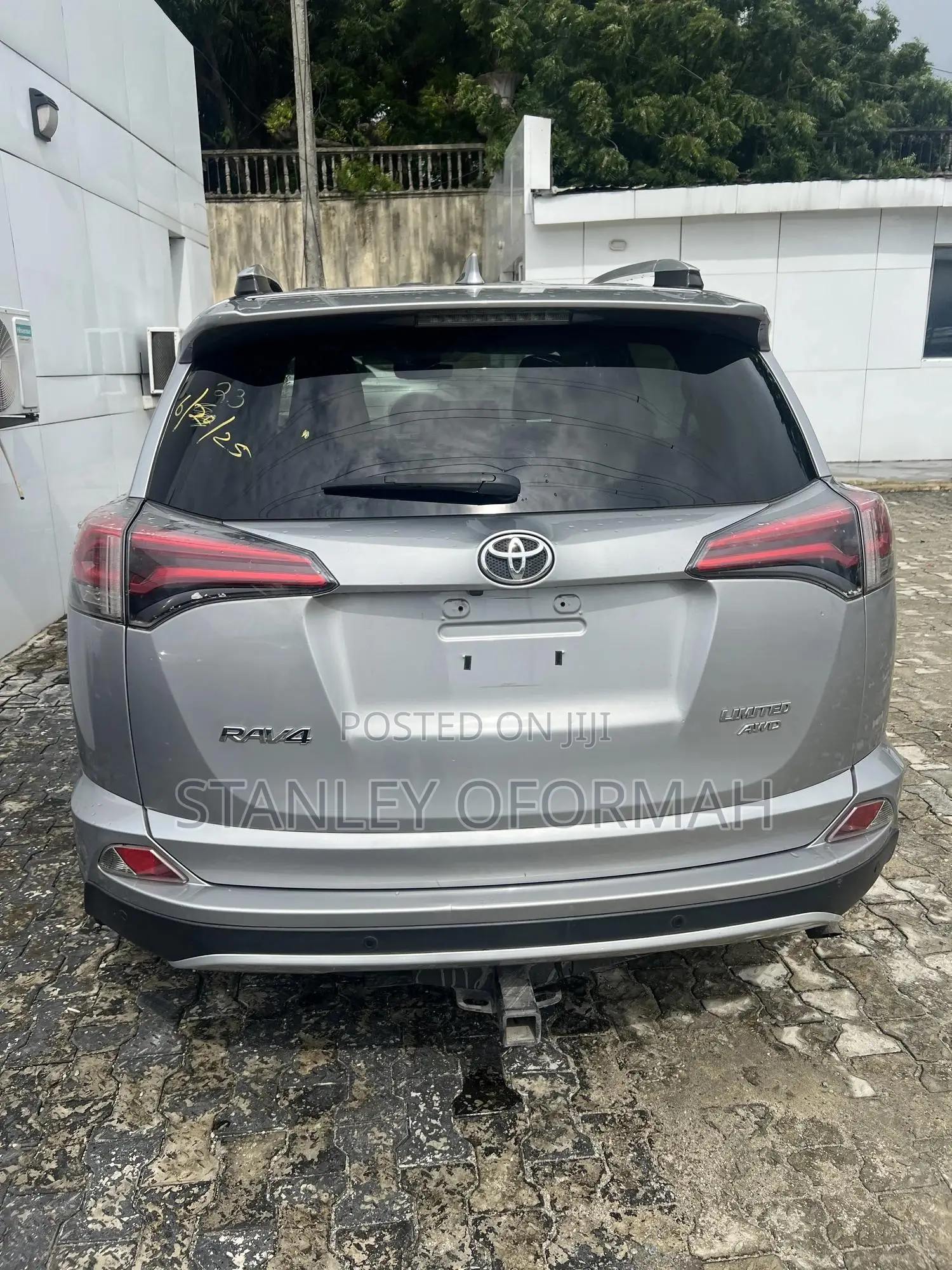 Toyota RAV4 Limited AWD (2.5L 4cyl 6A) 2016 White