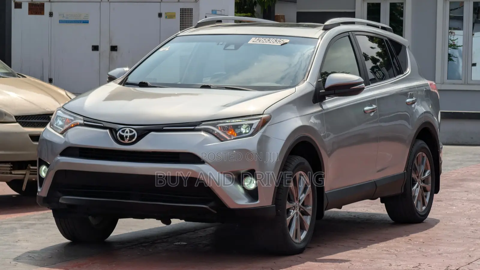 Toyota RAV4 Platinum 4dr SUV AWD (2.5L 4cyl 6A) 2018 Silver
