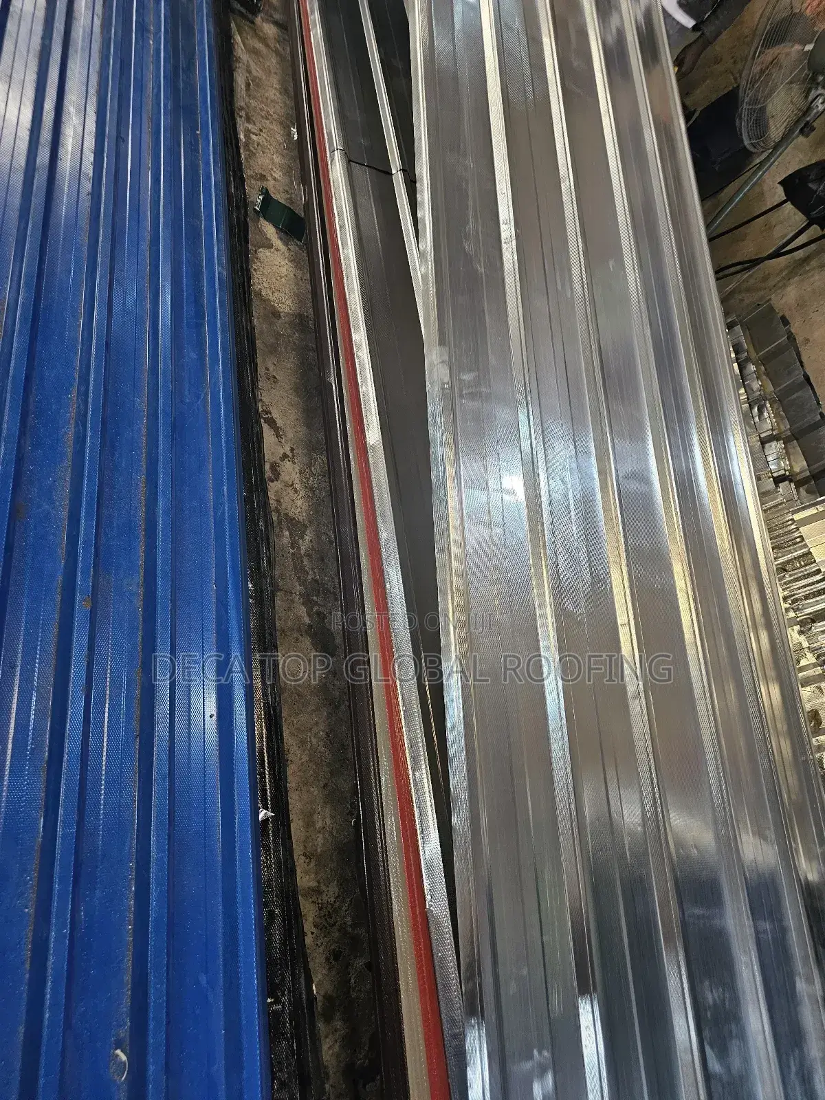 Long Span Roofing Sheets Pure Aluminum Material Oven Baked.