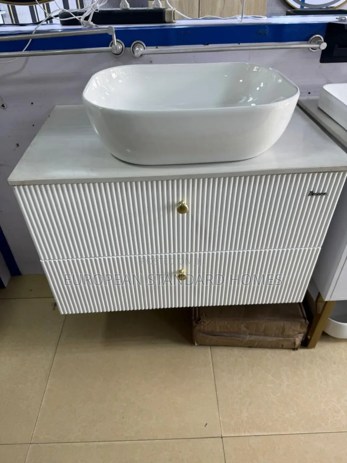 Luxury Dinning or Bathroom Cabinet