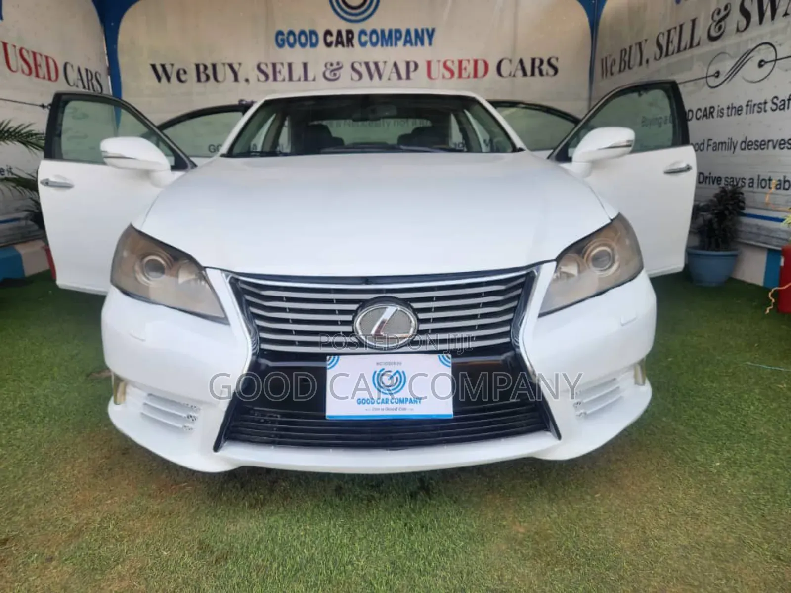 Lexus ES 350 FWD 2013 White