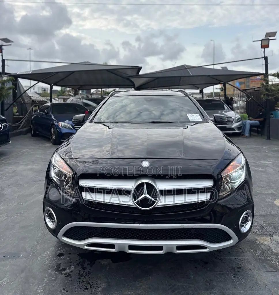 Mercedes-Benz GLA 250 2015 Black