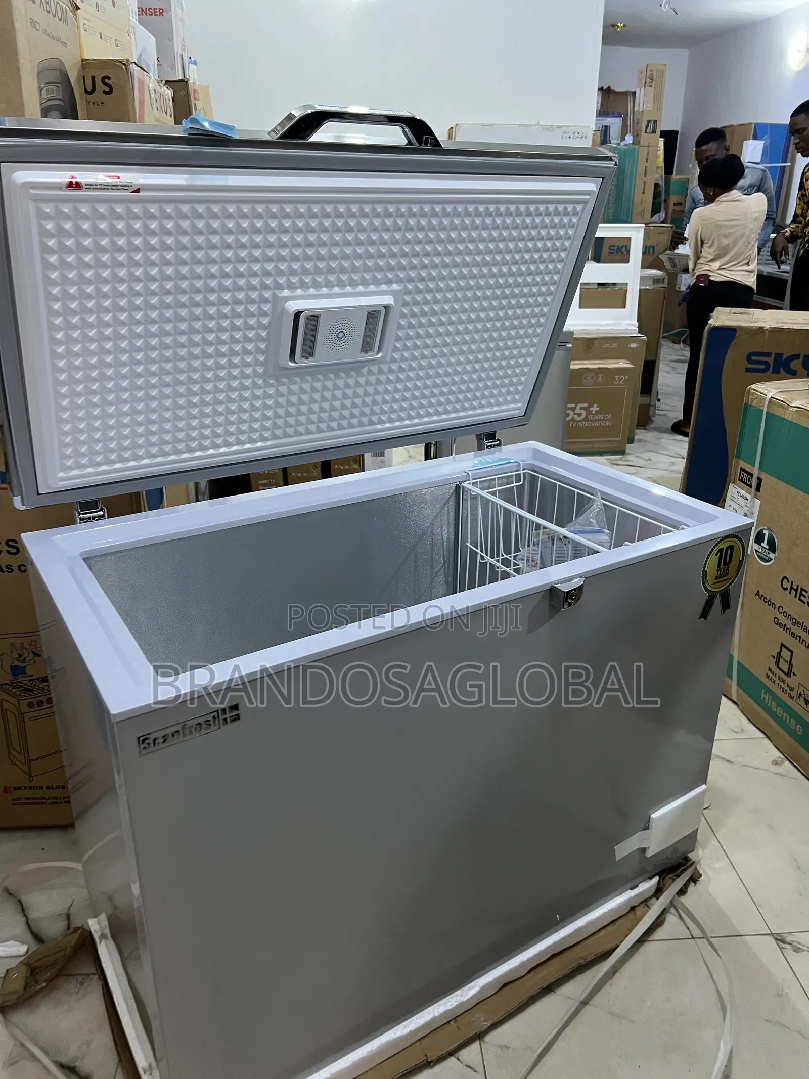 Scanfrost Deep Freezer Sfl300inv – 300l Capacity, Silent Running