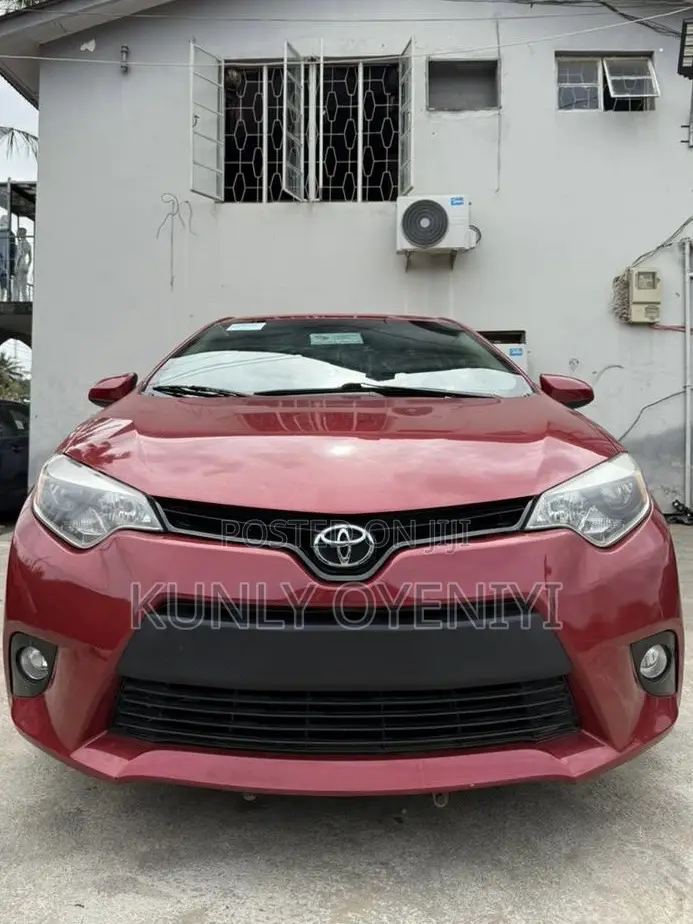Toyota Corolla LE Plus 4dr Sedan (1.8L 4cyl CVT) 2014 Burgundy