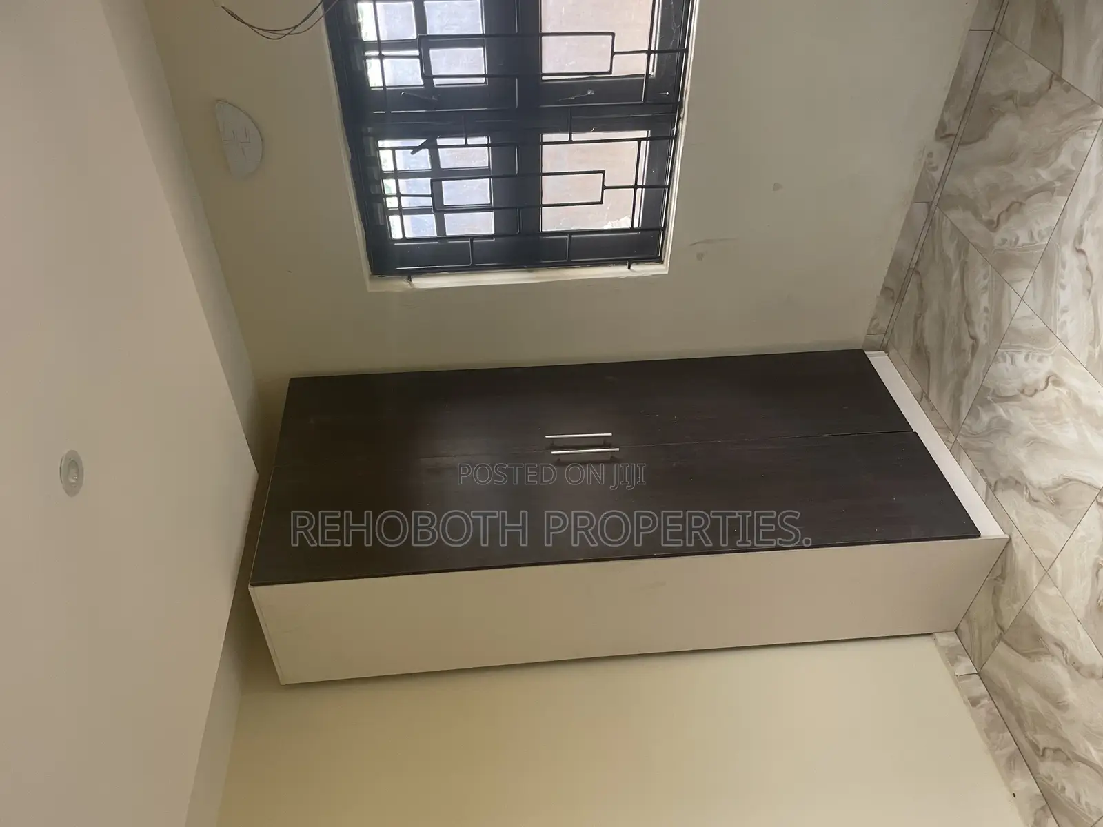 1bdrm Apartment in Ayegun Tipper Garage, Akala Express for rent