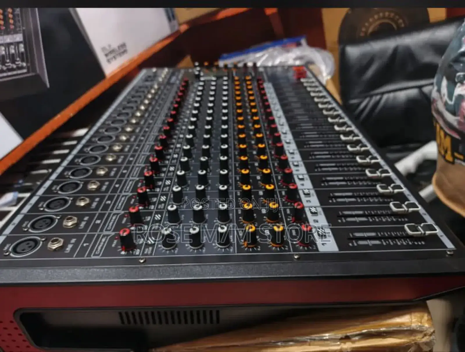 16 Channel Analogue Mixer