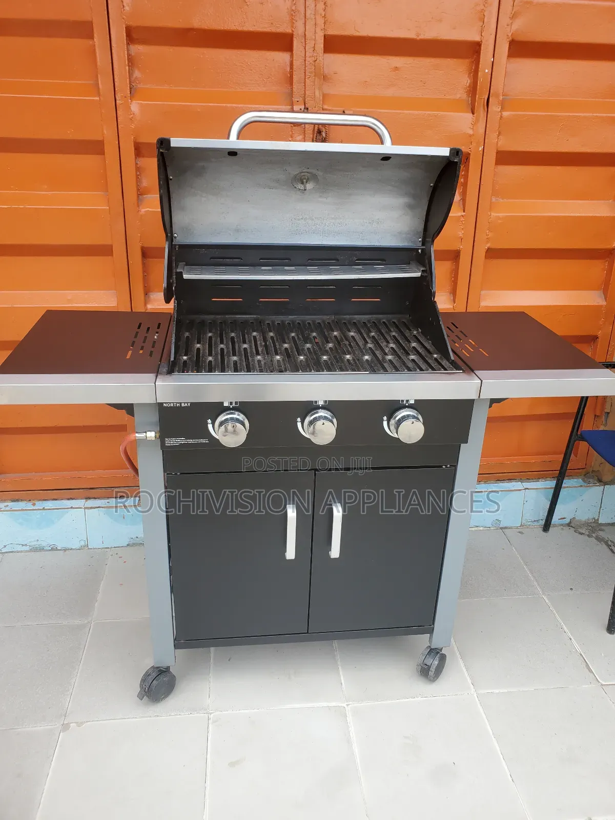 Gas and Charcoal BBQ With Auto Ignition 3 Burner BBQ Gas Grill