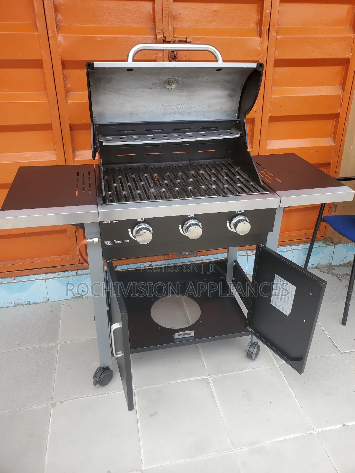 Gas and Charcoal BBQ With Auto Ignition 3 Burner BBQ Gas Grill