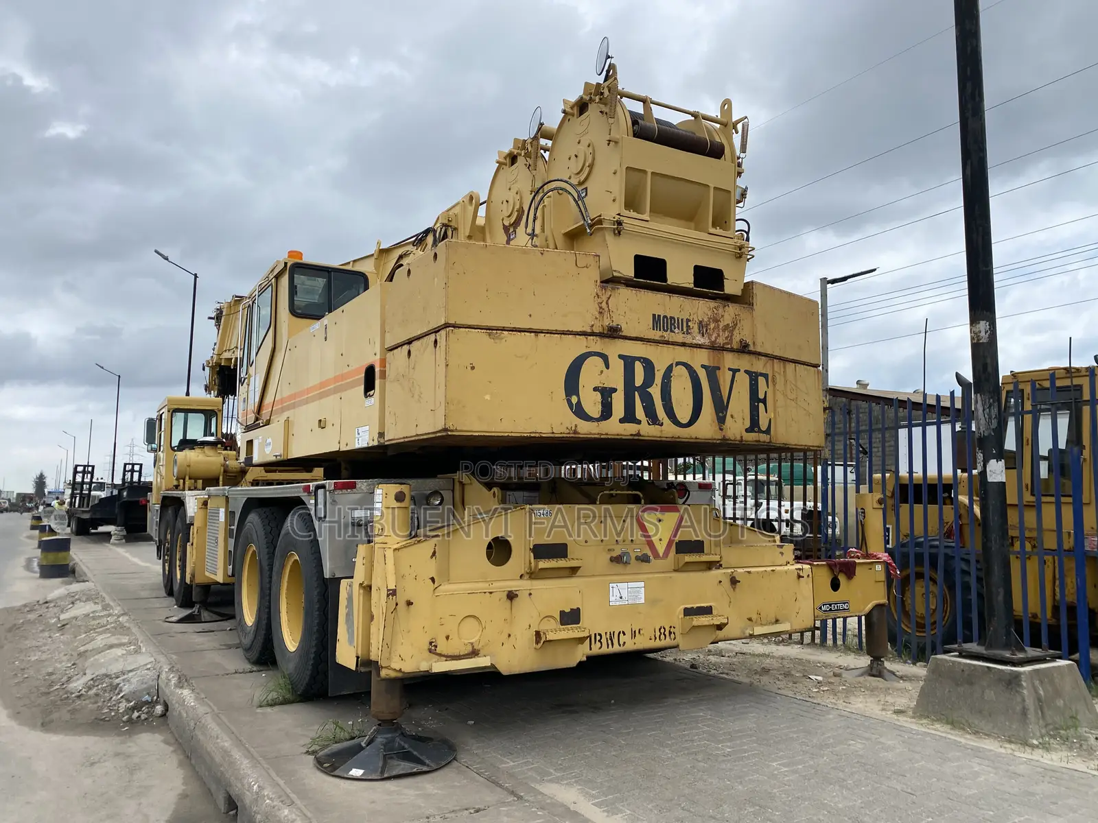 120-Tons Groove Motor Crane (15486)