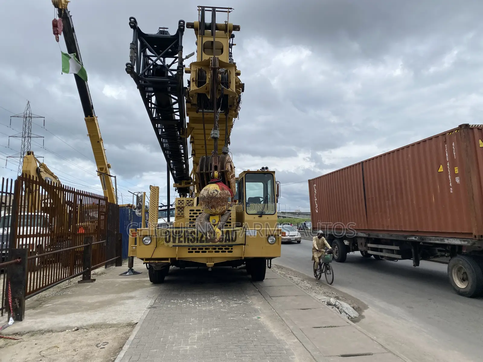 120-Tons Groove Motor Crane (15486)